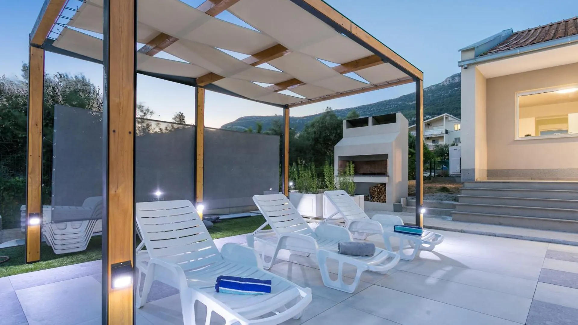 Villa Karmen Kastel Stari Croatia