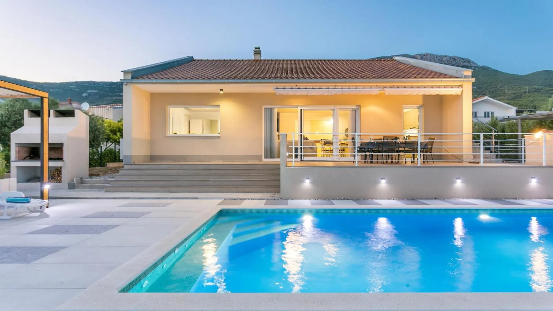 Villa Karmen Kastel Stari 0*,